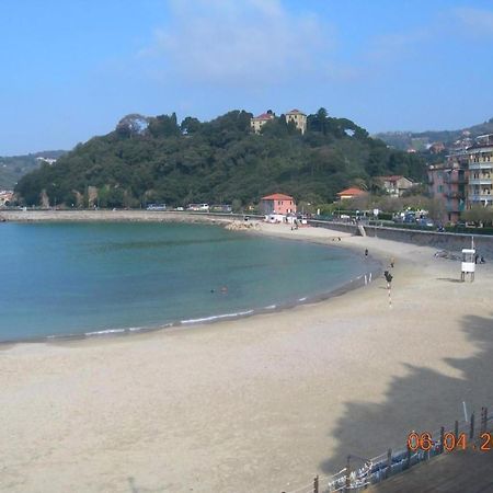 Affittacamere "In Piazzetta Da Vasco" Lerici Extérieur photo