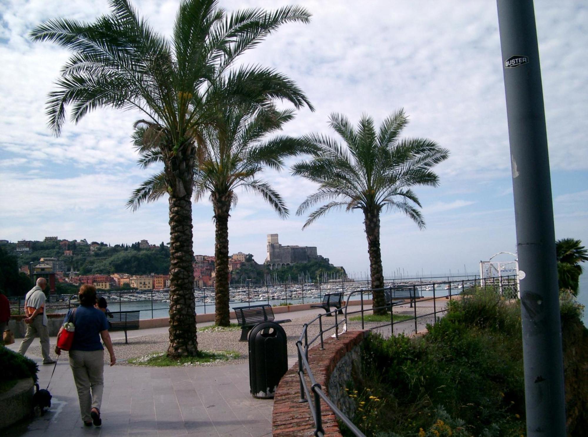 Affittacamere "In Piazzetta Da Vasco" Lerici Extérieur photo